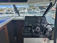 2021 Jeanneau Merry Fisher 1095  Flybridge