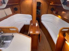 1988 Jeanneau  Sunshine 38