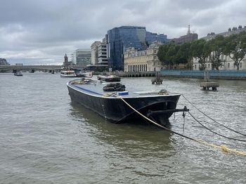Flat top Thames Barge