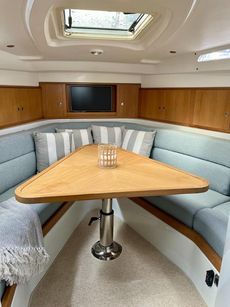 Solent Spear 35 - Rare Modern Classic Motor Yacht
