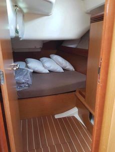 Sun Odyssey 42i