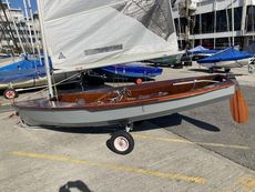 Johnny Solo - Yellow Dinghy 7インチ mqdefault.jpg