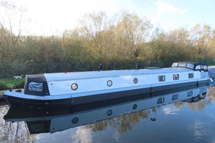 2022 70' x 12' 6" Collingwood Abode with London Residential Mooring