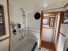 1931 Dutch Luxemotor 23m Liveaboard arge