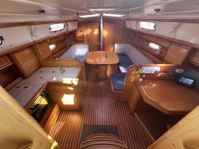 2007 Bavaria 37 Cruiser 31