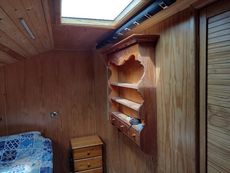 Widebeam Liveaboard - Leeds Liverpool Short Boat style 83% scale