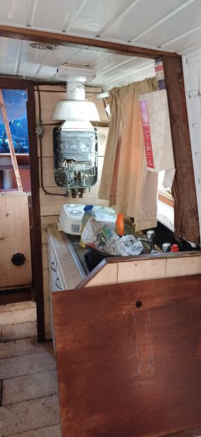 Open plan cabin