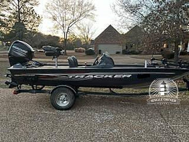 2019 Bass Tracker 175 tf