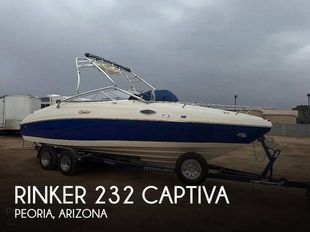 2005 Rinker 232 Captiva