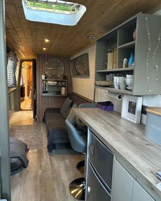 FIRST ATTEMPT 57&rsquo; steel trad narrow boat