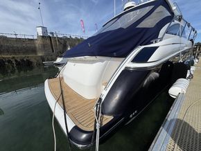 2011 Princess V42 6