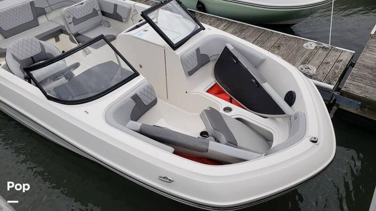 2022 Bayliner vr6