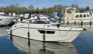 2022 Quicksilver 805 Activ Cruiser
