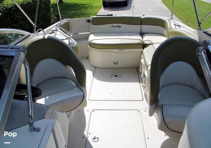 2005 Sea Ray 240 sundeck