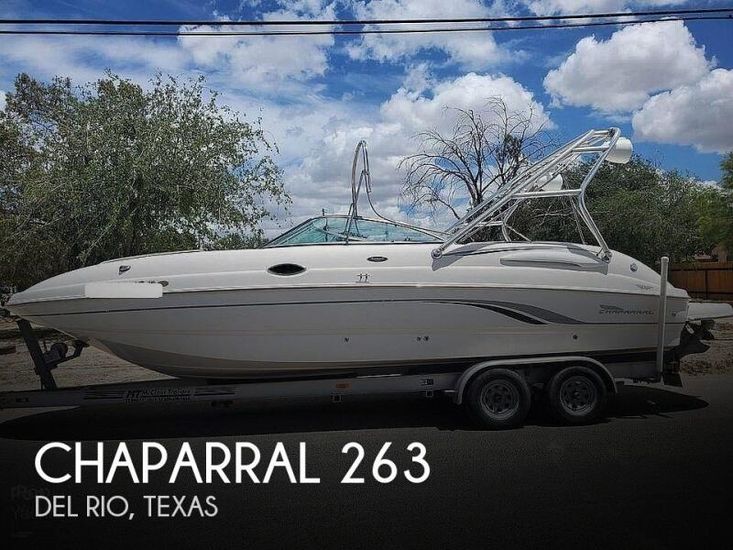 2001 Chaparral 263 sunesta