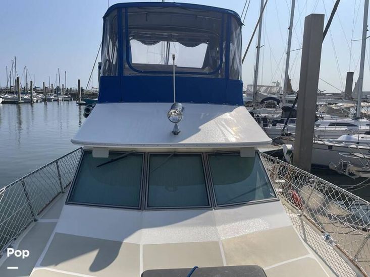 1987 Sea Ray 360 aft cabin