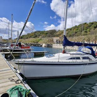 MOODY 27  5 BERTH BILGE KEEL T  £12500