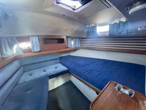 Moody 346 - aft cabin
