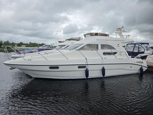 Sealine F33
