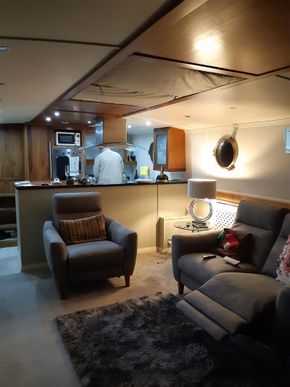 Lounge towards Galley