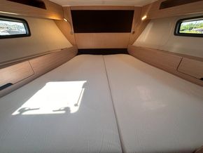 2023 Bavaria SR41  26