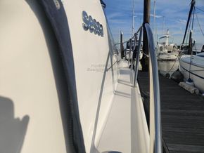 Sessa Oyster 35  - Side Deck