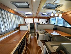 5 Saloon (1)