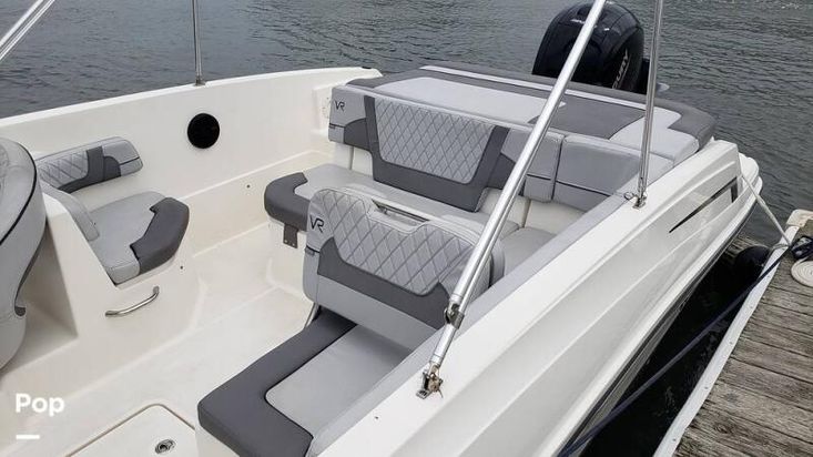 2022 Bayliner vr6