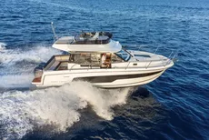 2025 Jeanneau Merry Fisher 1095 Fly