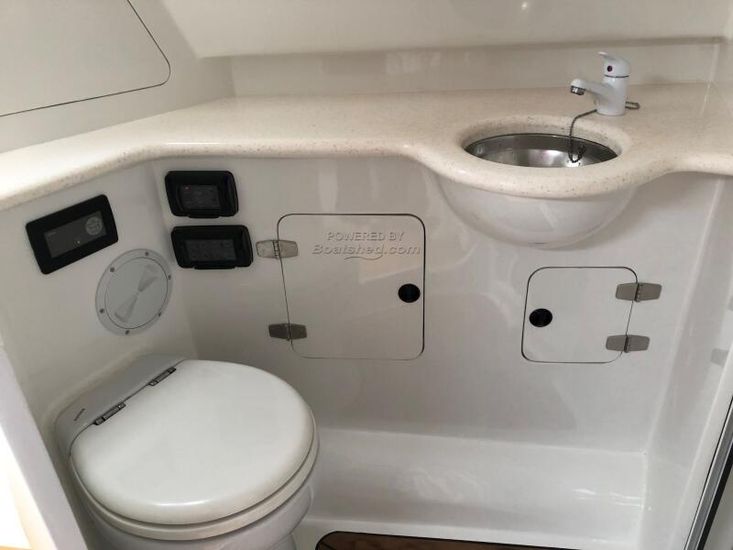 2007 Wave Piercer Speed Boat