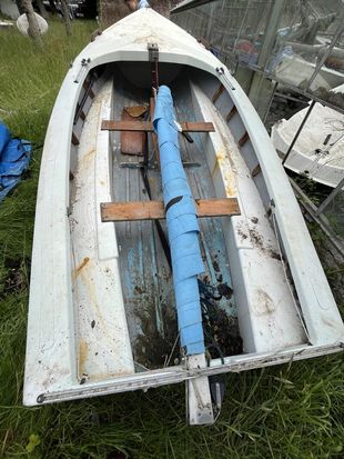 FOR SALE: enterprise Dinghy &ndash; Fibreglass hull in need of some TLC! 