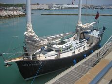 Freedom 40 Centre Cockpit