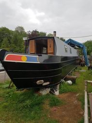 65 foot trad narrowboat