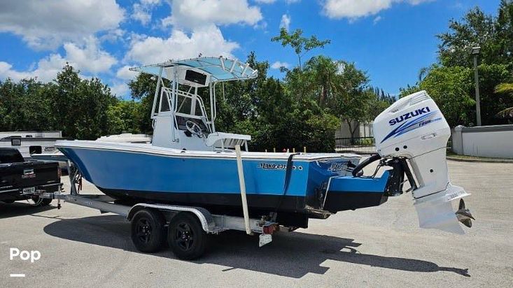 1986 Mako 231 center console