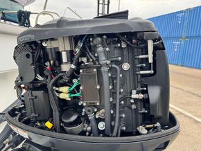 Jeanneau Merry Fisher 695 HB - Engine