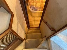 1986 Sea Ray 410 AFt Cabin