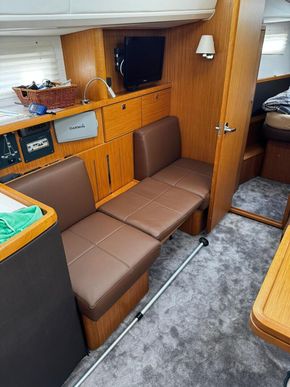 2013 Bavaria Vision 42 17