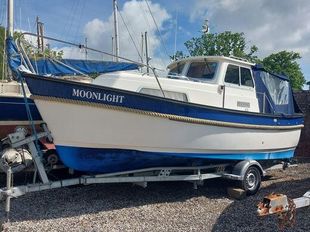 Hardy Bosun 20 (2000) with trailer