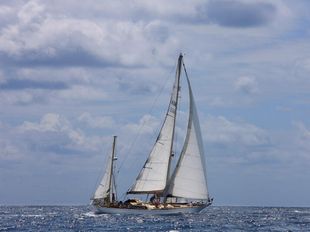 Camper & Nicholsons 47' yawl 'Musketeer of Stutton'