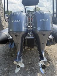 Zodiac Pro 850 with Yamaha Twin 250 HP