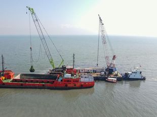 BOTTOM DOOR HOPPER BARGE