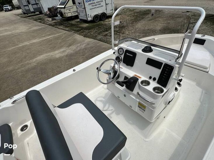 2020 Robalo r 160