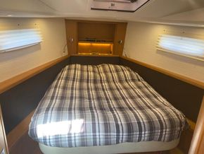 2013 Bavaria Vision 42 13