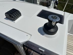 2025 Bavaria C42 11