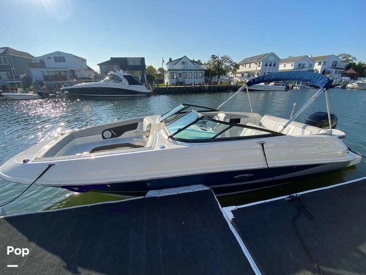 2016 Sea Ray 240 sundeck