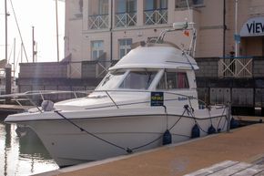 2001 Rodman 800 Flybridge 2