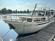 1983 Pedro 33