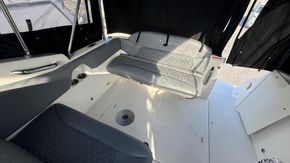2012 Larson 256 Cabrio 2
