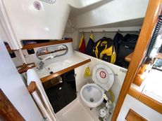1998 J Boats 32