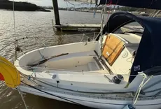 1979 Island Plastics Frigate 27